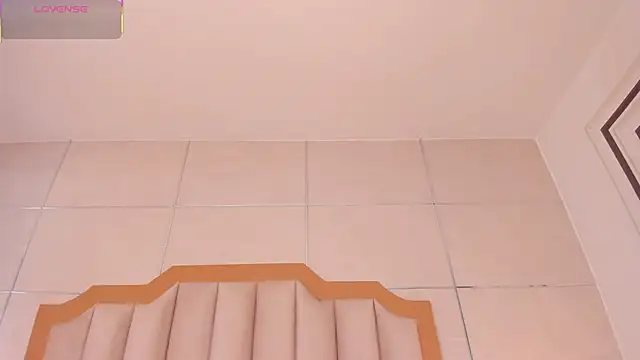 MaddieParker online show from 11-18-25, 11:15