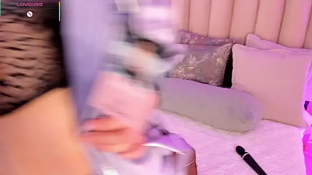 Snapshot of MaddieParker chatting on 02-05-26, 07:32 MaddieParker online show from 02-05-26, 07:32