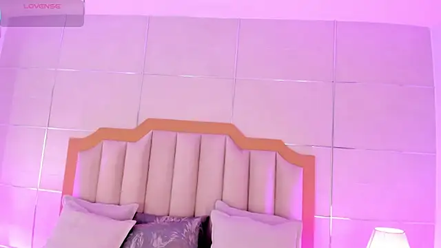 Snapshot of MaddieParker chatting on 02-21-26, 07:05 MaddieParker online show from 02-21-26, 07:05