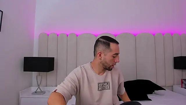 Lushian  online show from 09-13-25, 03:34