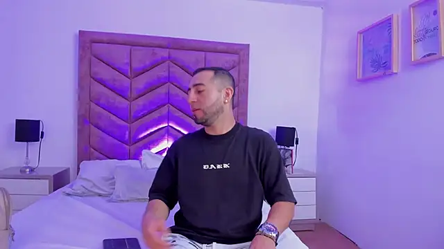 Lushian  online show from 10-25-25, 03:34