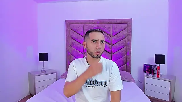 Lushian  online show from 04-06-26, 03:46