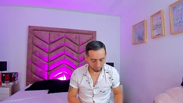 Lushian  online show from 09-18-25, 03:15