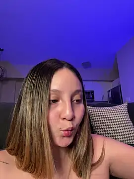 sweetgabriela online show from 11-18-25, 01:54