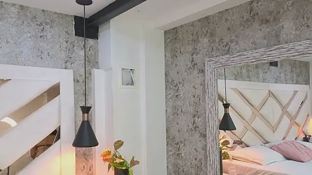 Snapshot of Saara_evans_ chatting on 10-19-25, 07:49 Saara evans online show from 10-19-25, 07:49