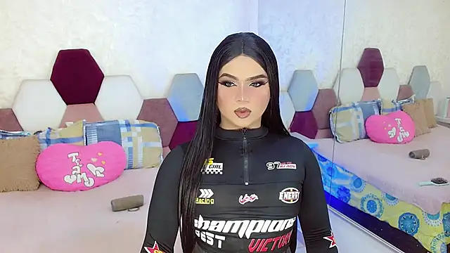 kushina uzumaki75 online show from 10-26-25, 04:13