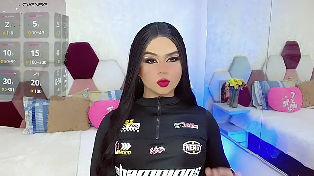 kushina uzumaki75 online show from 11-06-25, 03:54