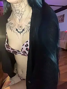 Snapshot of Seductively4_20 chatting on 02-13-26, 07:25 Seductively4 20 online show from 02-13-26, 07:25