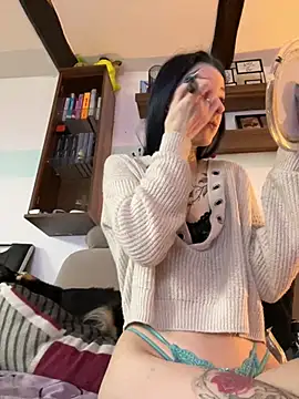 Snapshot of Seductively4_20 chatting on 01-18-26, 09:46 Seductively4 20 online show from 01-18-26, 09:46