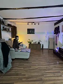 Snapshot of Seductively4_20 chatting on 01-13-26, 01:37 Seductively4 20 online show from 01-13-26, 01:37