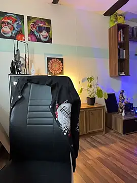 Snapshot of Seductively4_20 chatting on 02-26-26, 12:27 Seductively4 20 online show from 02-26-26, 12:27