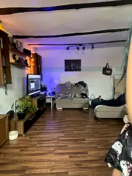 Snapshot of Seductively4_20 chatting on 11-18-25, 12:19 Seductively4 20 online show from 11-18-25, 12:19