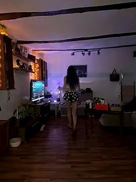 Snapshot of Seductively4_20 chatting on 11-20-25, 03:29 Seductively4 20 online show from 11-20-25, 03:29