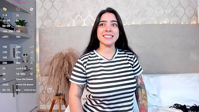 KamilaBetancourt online show from 10-30-25, 12:47