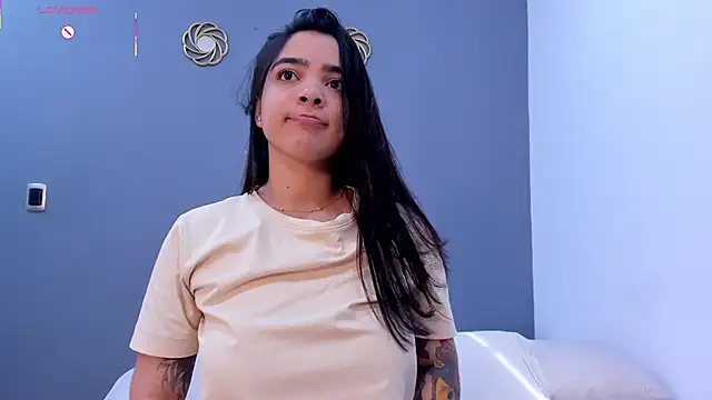 KamilaBetancourt online show from 06-06-26, 01:27
