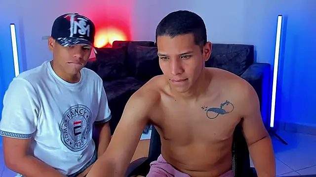 Snapshot of Latin_Boyss_ chatting on 10-03-25, 07:15 Latin Boyss  online show from 10-03-25, 07:15