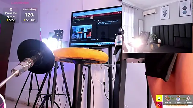 Marthina online show from 12-18-25, 01:37