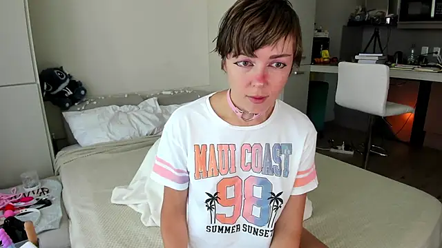 FantasticSonya online show from 12-17-25, 11:15