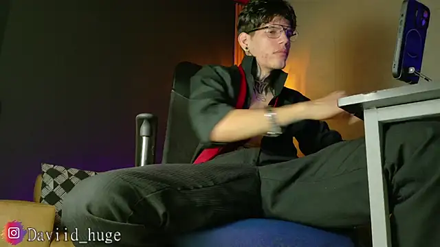 david huge online show from 07-04-26, 07:48