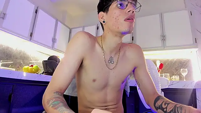 david huge online show from 11-28-25, 07:52