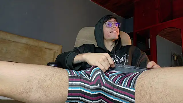 Snapshot of david_huge chatting on 02-02-26, 04:11 david huge online show from 02-02-26, 04:11