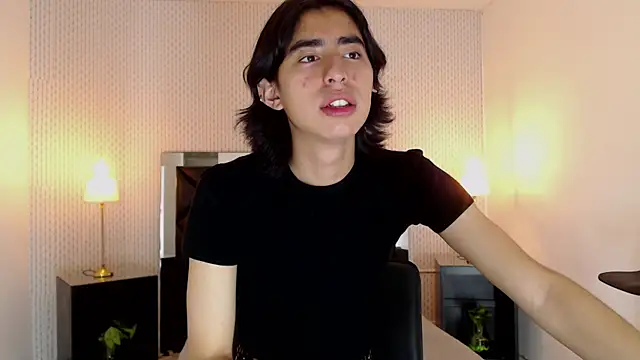 Snapshot of ryo_light chatting on 09-23-25, 08:38 ryo light online show from 09-23-25, 08:38