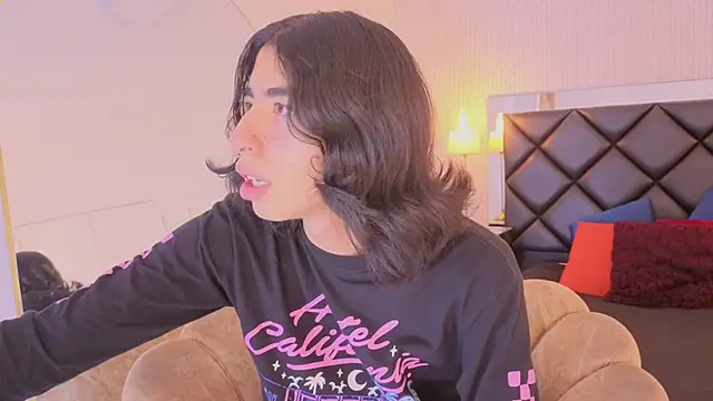 Snapshot of ryo_light chatting on 02-26-26, 04:01 ryo light online show from 02-26-26, 04:01