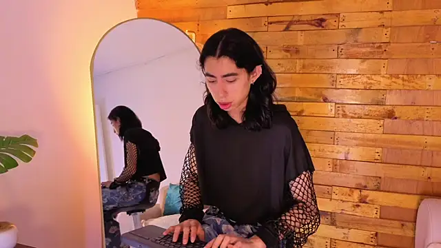 Snapshot of ryo_light chatting on 06-15-26, 08:41 ryo light online show from 06-15-26, 08:41