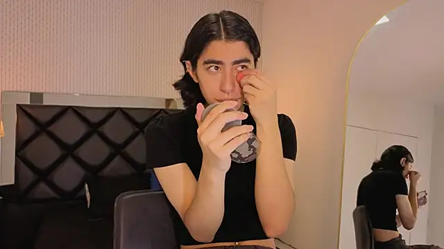 ryo light online show from 10-25-25, 08:09