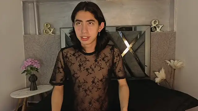 Snapshot of ryo_light chatting on 02-14-26, 03:40 ryo light online show from 02-14-26, 03:40