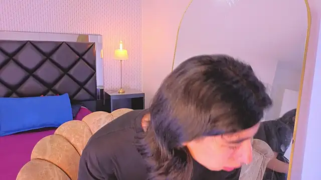 Snapshot of ryo_light chatting on 02-19-26, 04:09 ryo light online show from 02-19-26, 04:09