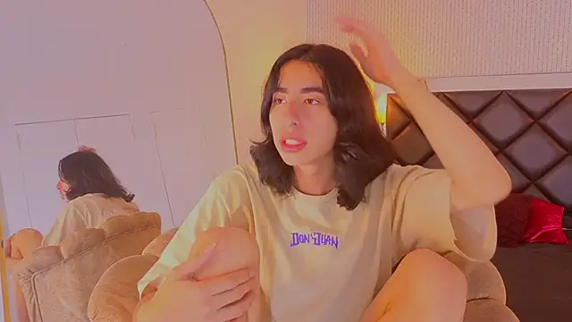 ryo light online show from 04-18-26, 03:42