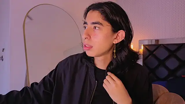 Snapshot of ryo_light chatting on 02-25-26, 04:12 ryo light online show from 02-25-26, 04:12