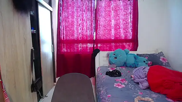 pink 7777 online show from 02-16-26, 05:22