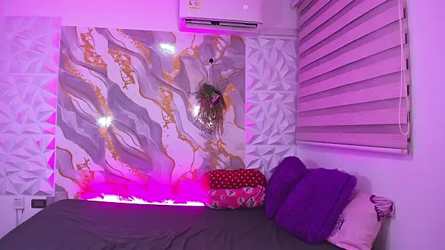 Snapshot of stuart_fetish chatting on 12-04-25, 11:48 stuart fetish online show from 12-04-25, 11:48