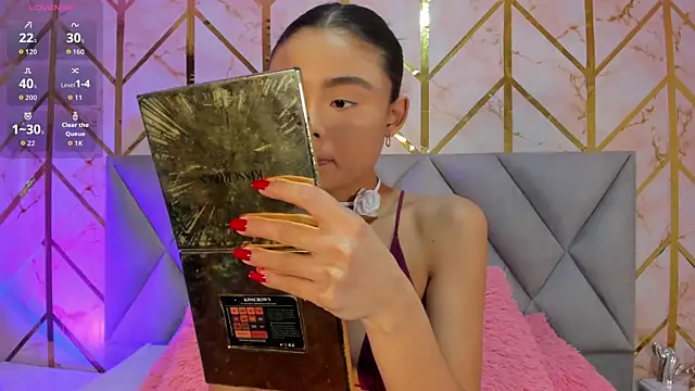 Cassidy 14 online show from 02-12-26, 07:57