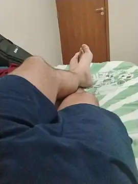 LeoMaduroSP online show from 12-23-25, 03:28