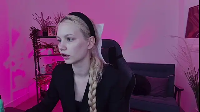 AvaDaviis online show from 09-11-25, 07:19