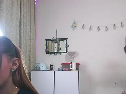 Xrussoaprilofficial online show from 09-25-25, 11:00