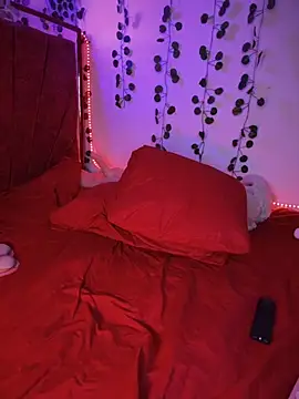 collins Daph online show from 09-17-25, 05:20