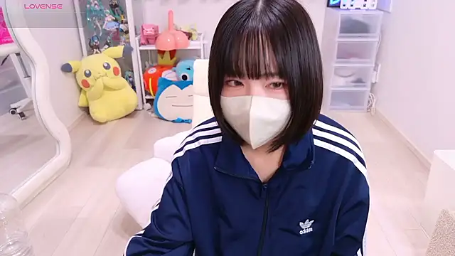Snapshot of chii_chan_o0 chatting on 05-28-26, 10:43 chii chan o0 online show from 05-28-26, 10:43