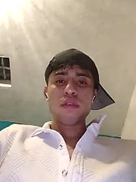 Snapshot of RSantilMorgt chatting on 04-04-26, 07:04 RSantilMorgt online show from 04-04-26, 07:04