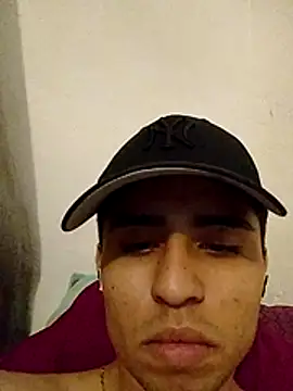 Snapshot of RSantilMorgt chatting on 04-02-26, 11:33 RSantilMorgt online show from 04-02-26, 11:33