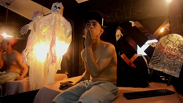 Liam and Barbie online show from 10-18-25, 03:52