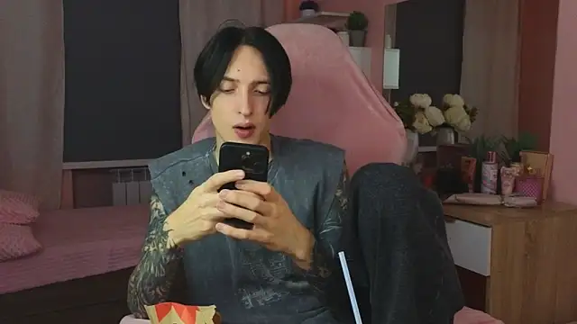 Martin Jin online show from 11-20-25, 12:17