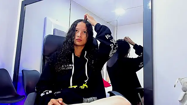 JuliettaBleer online show from 09-21-25, 12:10