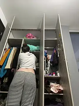 Megan colsom online show from 01-13-26, 11:19