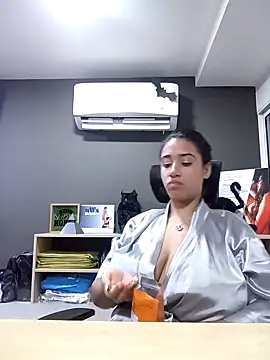 Samantha hotly online show from 10-12-25, 02:02