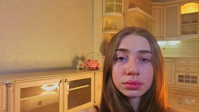 EadlinGillim online show from 11-25-25, 03:07