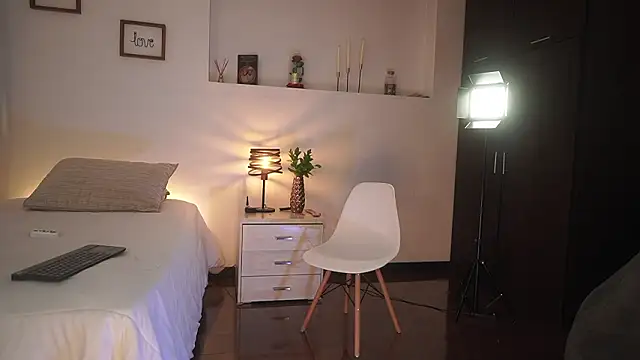 ximena cortez 03 online show from 03-13-26, 06:57